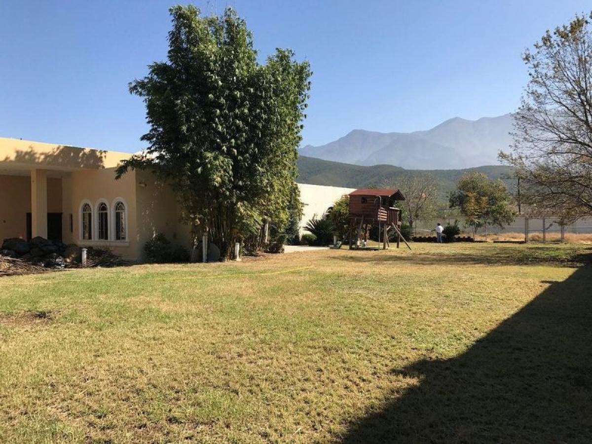 Дом с 4 спальнями в Нуэво Леон, Мексика № 152407