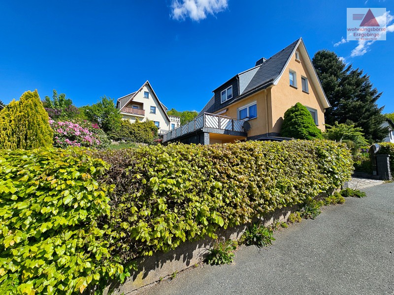 5 rooms House in Erzgebirgskreis, Germany No. 113849