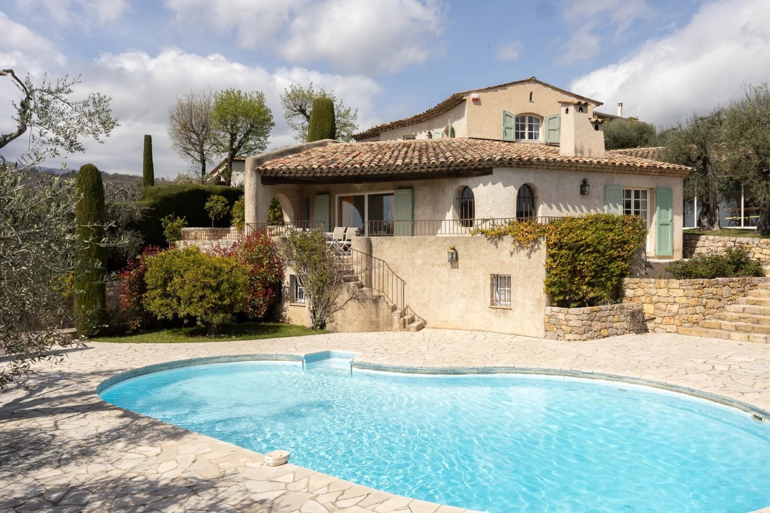 6 bedrooms Villa in Le Rouret, France No. 1419