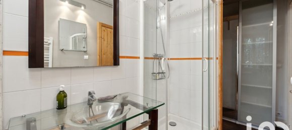 1 bedroom Apartment in Courbevoie, France No. 163055 8