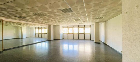 Офис 190м² в Кастельон-де-ла-Плана, Испания № 100345 6