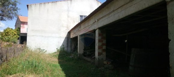 3 bedrooms House in Macas de Dona Maria, Portugal No. 25297 26