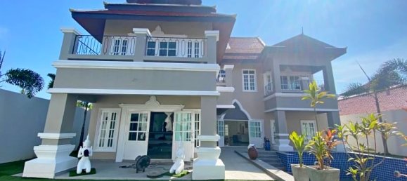 6 bedrooms Cafe / restaurant in Pattaya, Thailand No. 3698 2