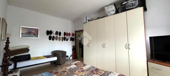 Apartamento de 3 divisões em Madone, Italy N.º 42298 16