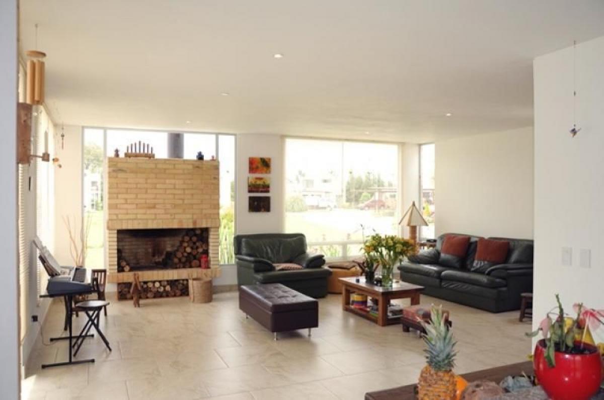 4 bedrooms House in Cundinamarca, Colombia No. 5554