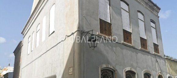 691m² Building in Portimao, Portugal No. 133630 2