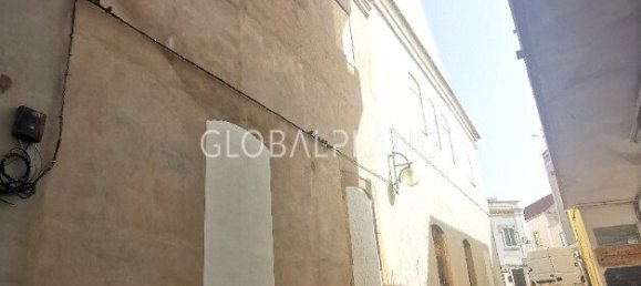 691m² Building in Portimao, Portugal No. 133630 7