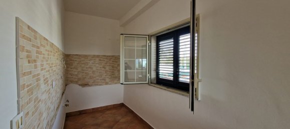 4-salle Appartement à Mascalucia, Italy No. 257057 20