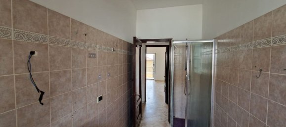 4-salle Appartement à Mascalucia, Italy No. 257057 2