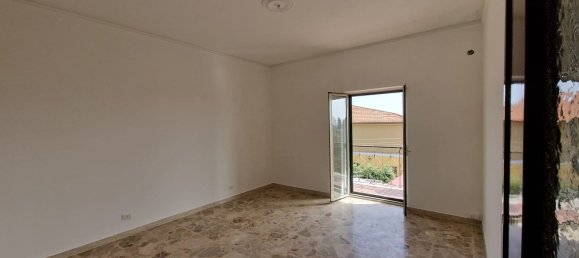 4-salle Appartement à Mascalucia, Italy No. 257057 33