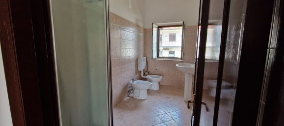 4-salle Appartement à Mascalucia, Italy No. 257057 6