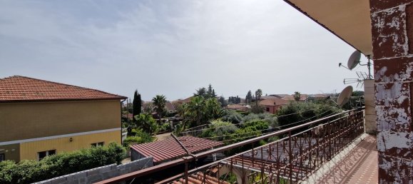 4-salle Appartement à Mascalucia, Italy No. 257057 13