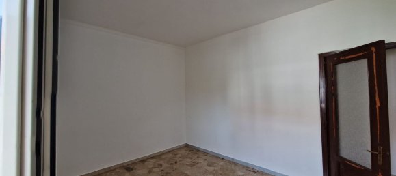 4-salle Appartement à Mascalucia, Italy No. 257057 4