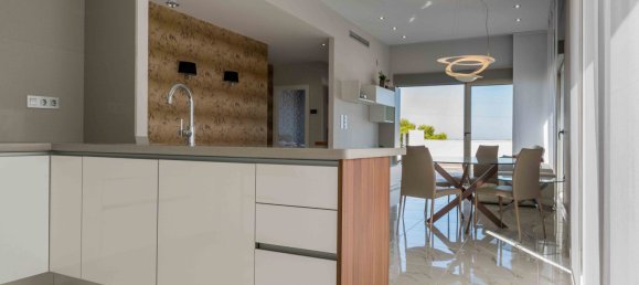 3 bedrooms Villa in Villamartin, Spain No. 9049 6