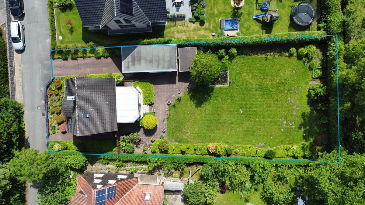 Terreno en Pinneberg, Germany 860 m² No. 16054