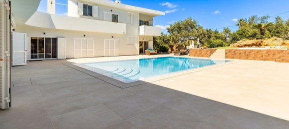 5 bedrooms Villa in Loule, Portugal No. 151883 13