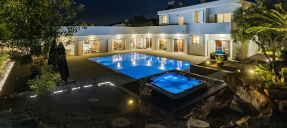 5 bedrooms Villa in Loule, Portugal No. 151883 24