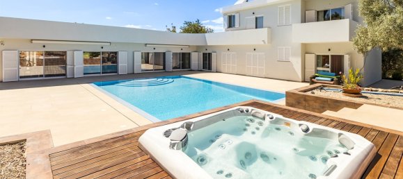 5 bedrooms Villa in Loule, Portugal No. 151883 15