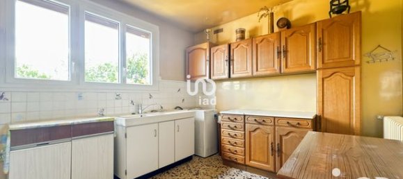 4 bedrooms House in Yonne, France No. 304482 13