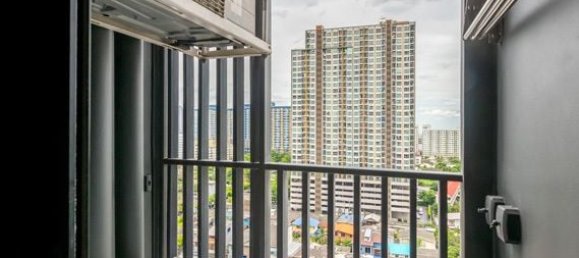 Apartamento em condomínio em Watthana, Thailand N.º 63495 13