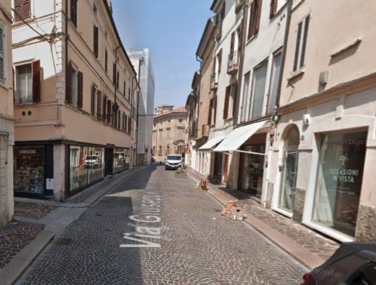 1 bedroom House in Mantua, Italy No. 363422