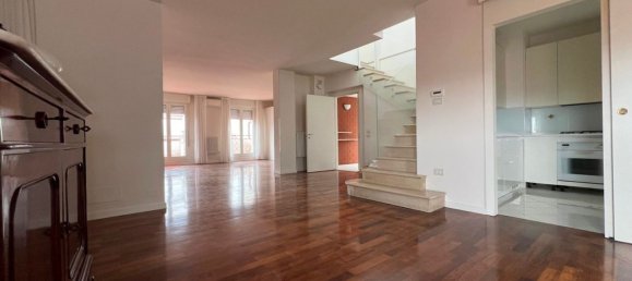 Пентхаус с 7 комнатами в Пезаро, Италия № 196595 19