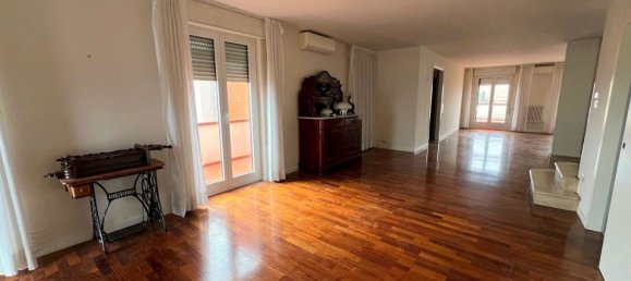 Пентхаус с 7 комнатами в Пезаро, Италия № 196595 16