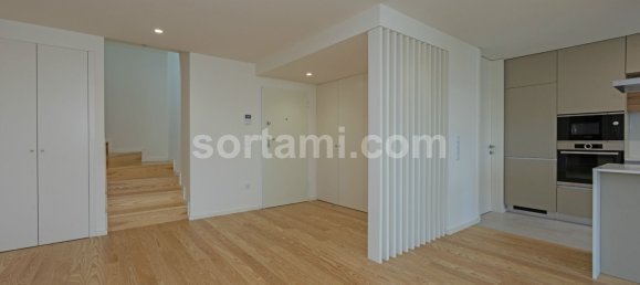 4 bedrooms Duplex in Vila Nova de Gaia, Portugal No. 128205 23