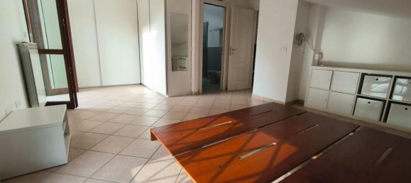 3 rooms Apartment in Massa, Italy No. 79490 3