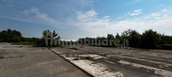 Lagerhaus in Vercelli, Italy 7000m², Nr. 207052 20