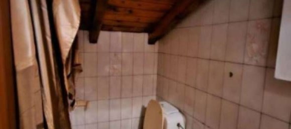 3-salle Appartement à Ispra, Italy No. 9747 8