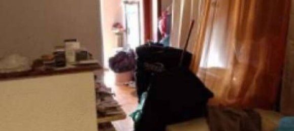 3-salle Appartement à Ispra, Italy No. 9747 5