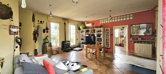 5 bedrooms Villa in Massa, Italy No. 237525 16