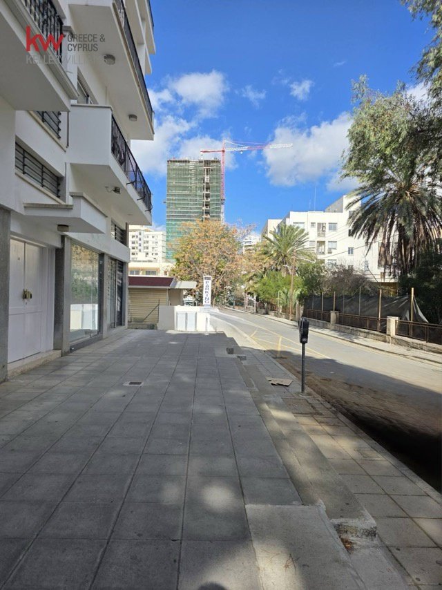 1 room Shop in Nicosia, Cyprus No. 25990