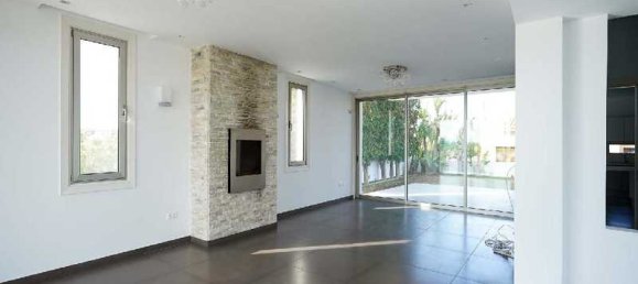 4 bedrooms Commercial property in Tseri, Cyprus No. 20406 9