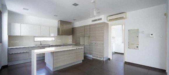 4 bedrooms Commercial property in Tseri, Cyprus No. 20406 11