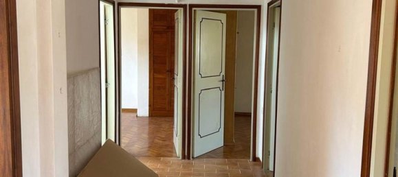 5 rooms Apartment in Piombino, Italy No. 278516 13