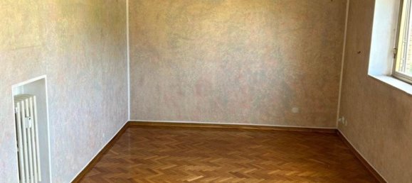 5 rooms Apartment in Piombino, Italy No. 278516 2