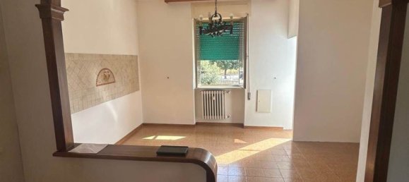 5 rooms Apartment in Piombino, Italy No. 278516 7