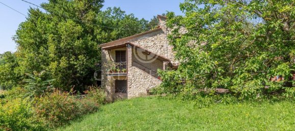 Terreno T4 em Calvi dell'Umbria, Italy N.º 138210 3