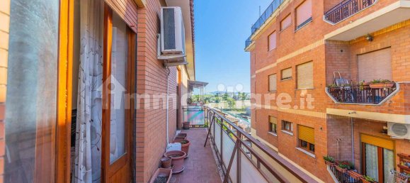 2 bedrooms Apartment in Rome, Italy No. 300975 4