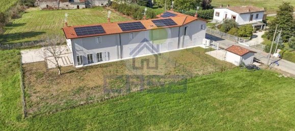 Villa de 4 divisões em Cremona, Italy N.º 27549 24