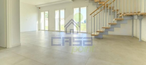 Villa de 4 divisões em Cremona, Italy N.º 27549 6