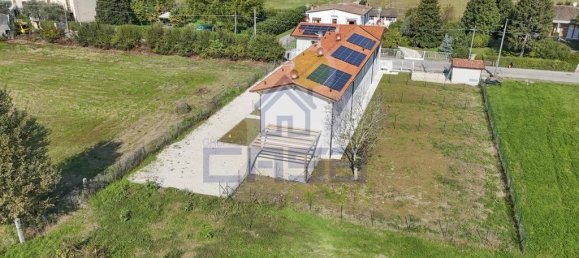 Villa de 4 divisões em Cremona, Italy N.º 27549 23