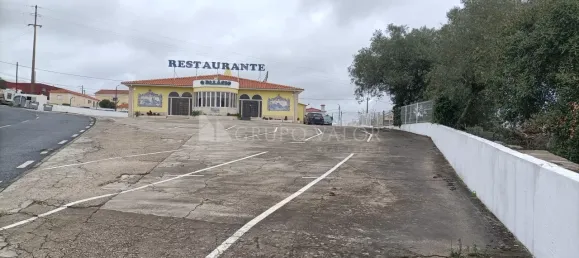 423m² Commercial property in Sintra, Portugal No. 182680 4