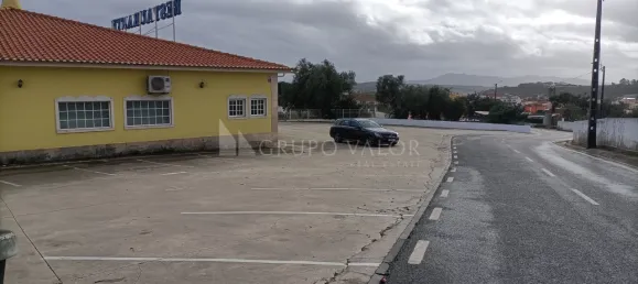 423m² Commercial property in Sintra, Portugal No. 182680 17