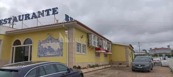 423m² Commercial property in Sintra, Portugal No. 182680 14