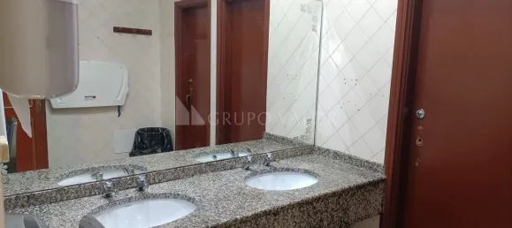 423m² Commercial property in Sintra, Portugal No. 182680 13