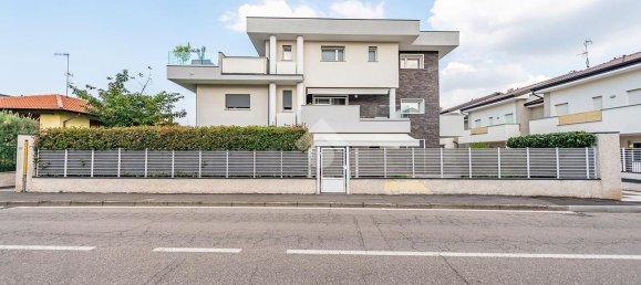 3غرفة شقة في Lainate, Italy رقم 266733 2