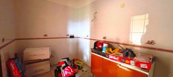 8غرفة شقة في Castelvetro di Modena, Italy رقم 79015 7